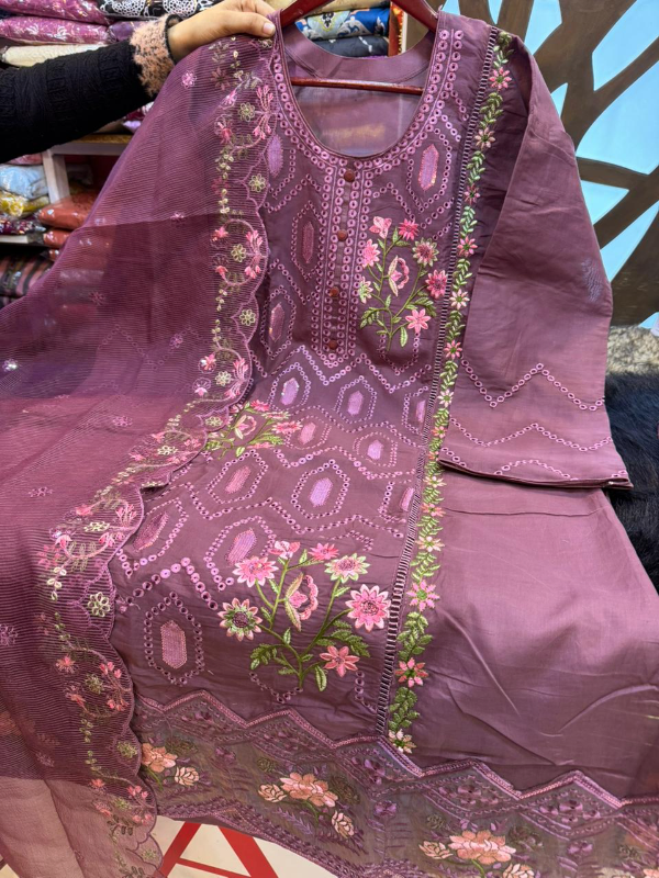 Pakistani Inspired Item